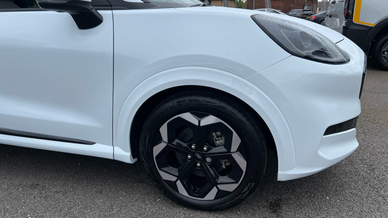 Ford Puma 124kW Premium 47kWh 5dr Auto [Adv Driver Assist] Electric Hatchback